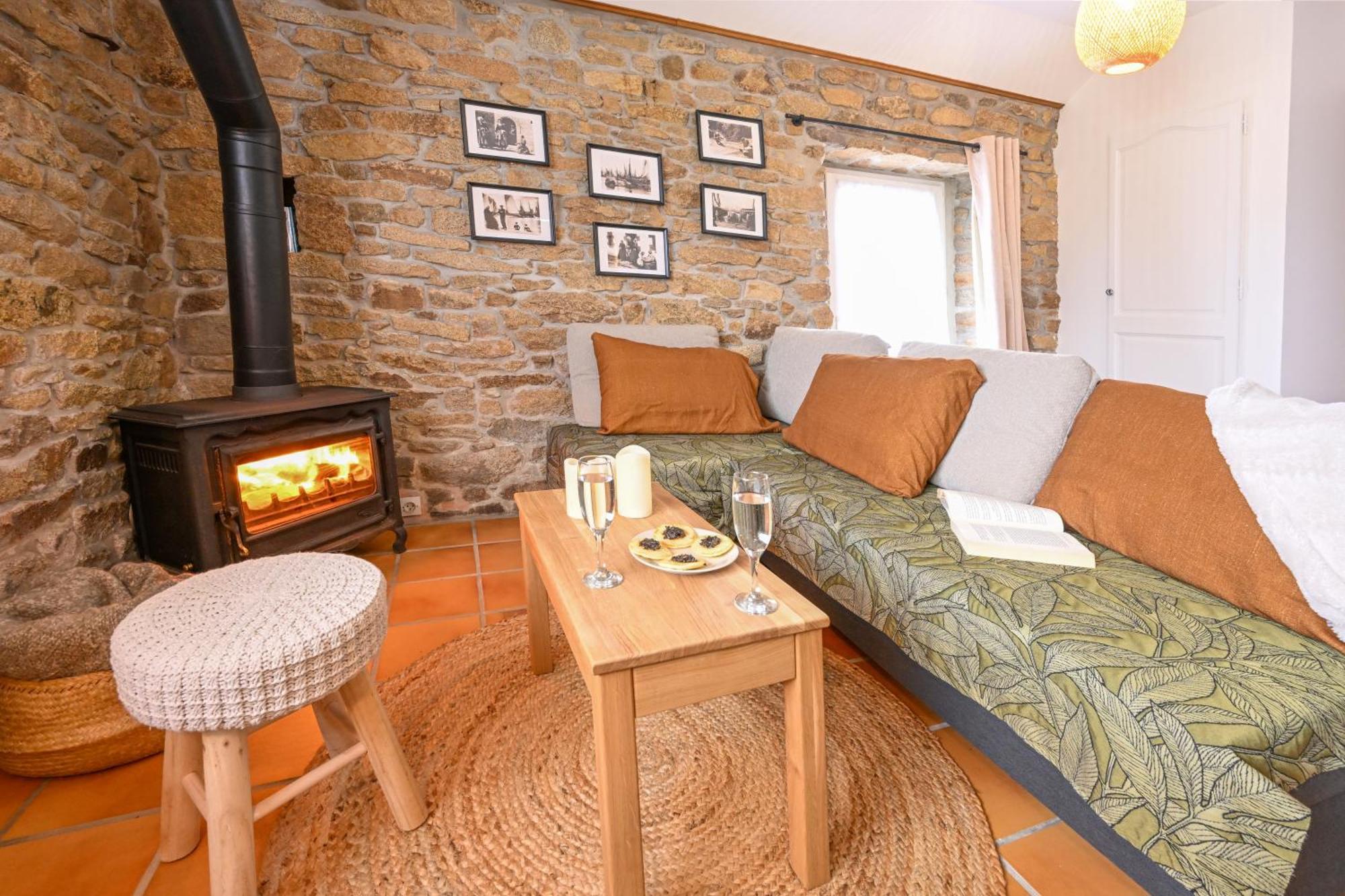 Ker Gana Sauna, Jacuzzi, Poele A Bois Plourin  Luaran gambar